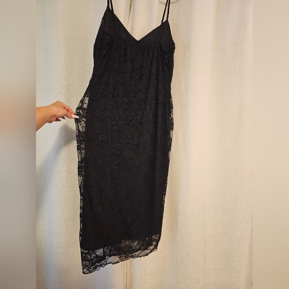 PrettyLittleThing Sexy Slinky Dress with Black Floral Lace Overlay - Size US18 - Picture 10 of 14